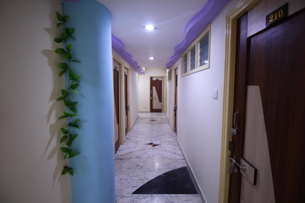 Hotel Honey Bunny Ahmedabad Exterior photo